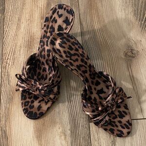 *NEW* Chic Leopard Print Women's Sandals